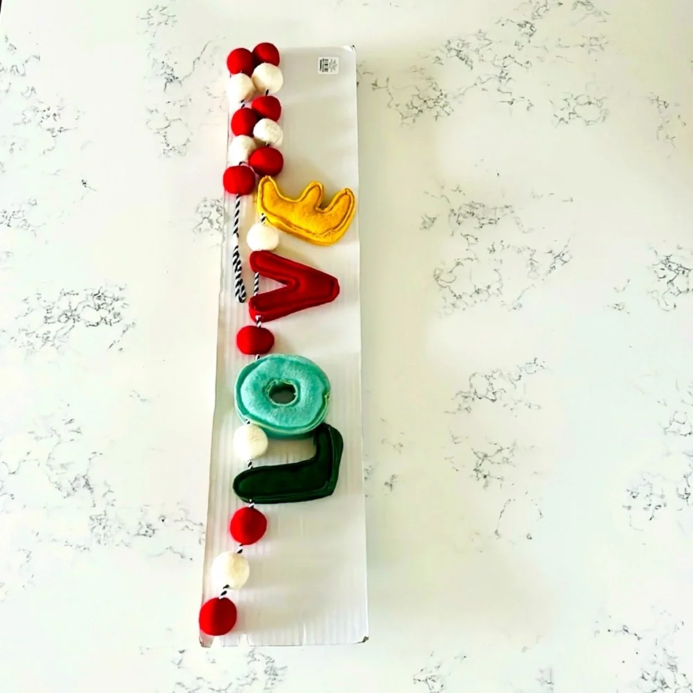 Crate&Barrel Peace and Love Felted Wool Garland